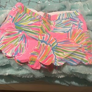 Lilly Pulitzer buttercup shorts size 10